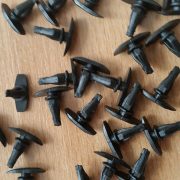 Rubber-Door-Seal-Clips-x-25-T-CLIPS-EQUIVALENT-Same-as-HYUNDAI-82132-22100-293193401655-4